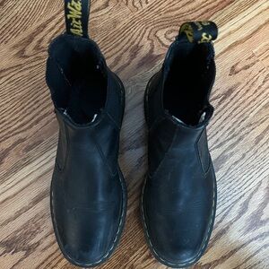Dr Martens women’s 7